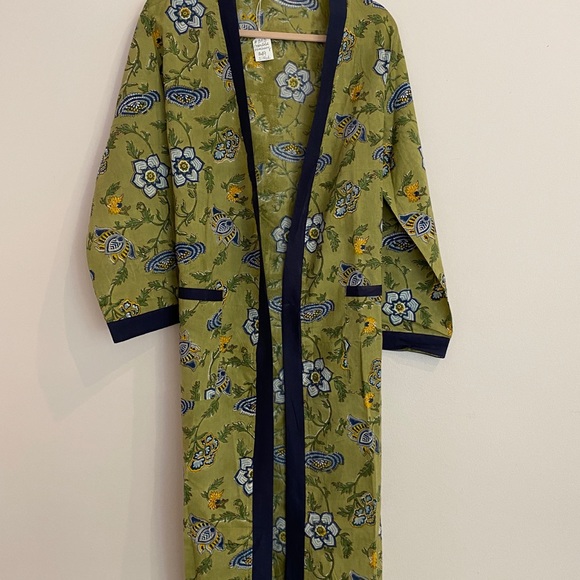 India Cotton Hand Blocked/Painted Robe - Picture 7 of 7